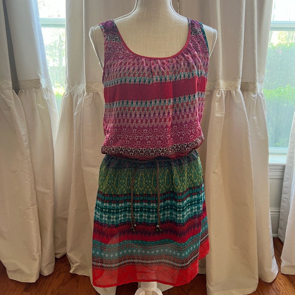 Accidentally in Love multicolored geometric print sleeveless dress w/ belt